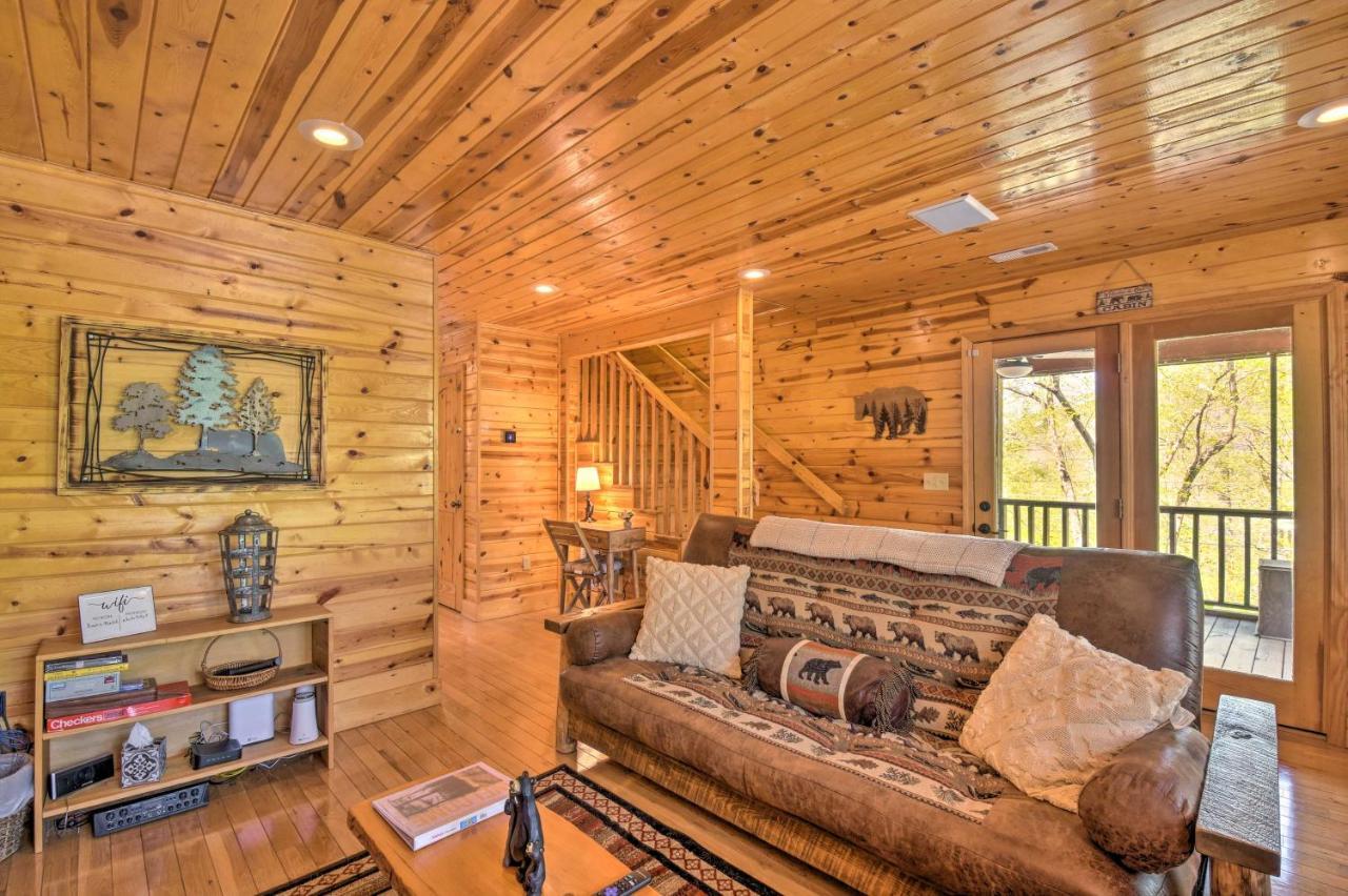 Cozy Hiawassee Cabin With Fire Pit And Mtn Views! Exterior photo
