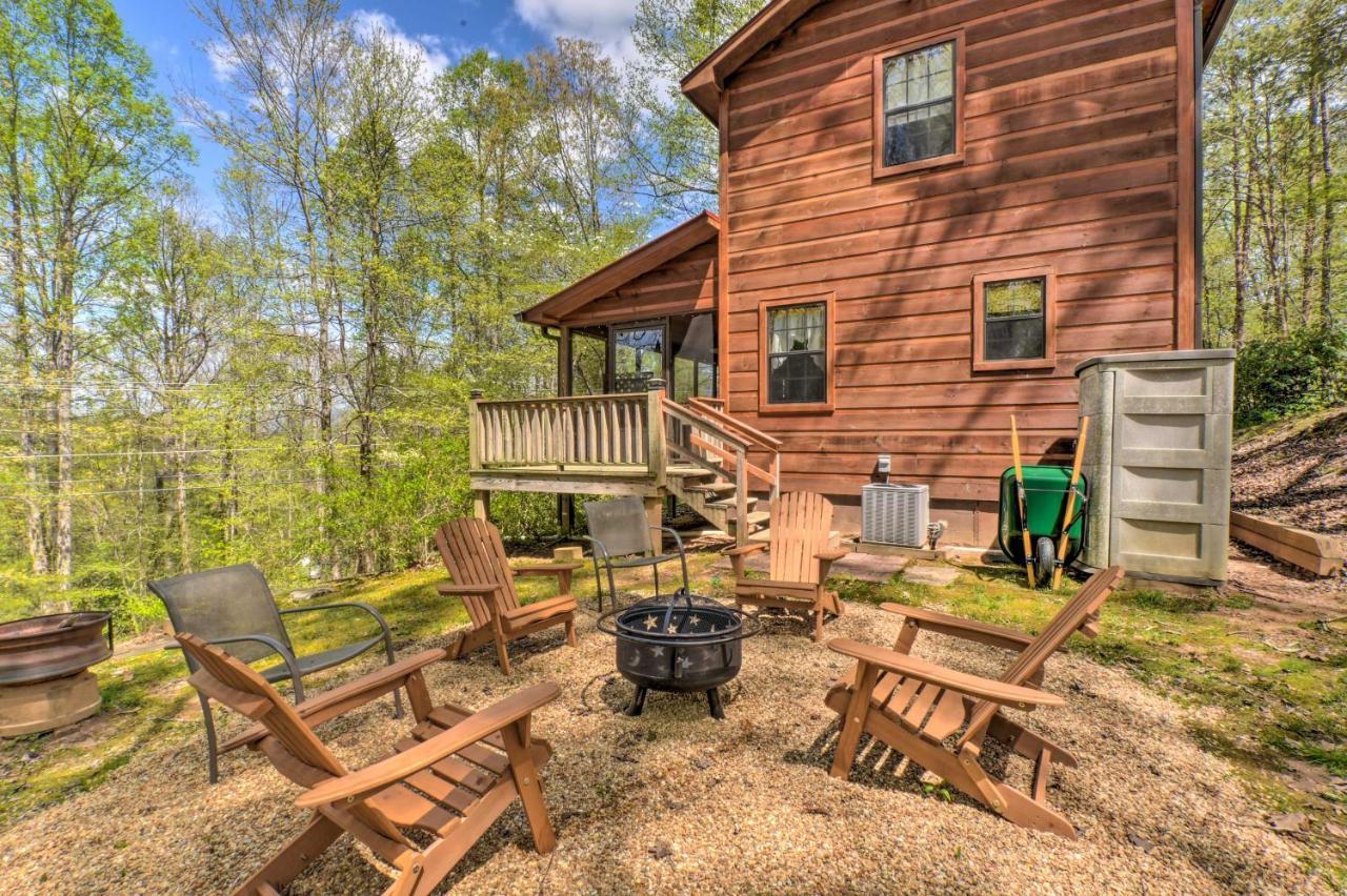 Cozy Hiawassee Cabin With Fire Pit And Mtn Views! Exterior photo